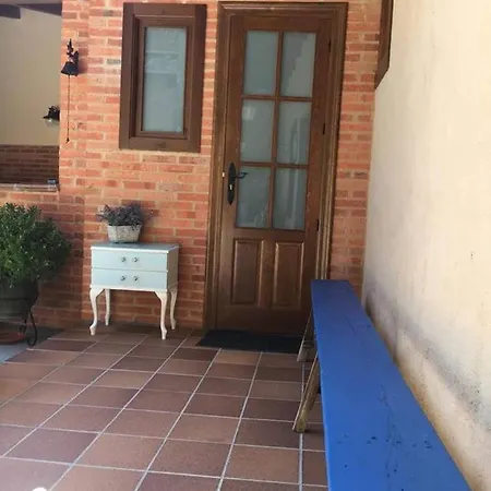 Casa Leonor Mataluenga